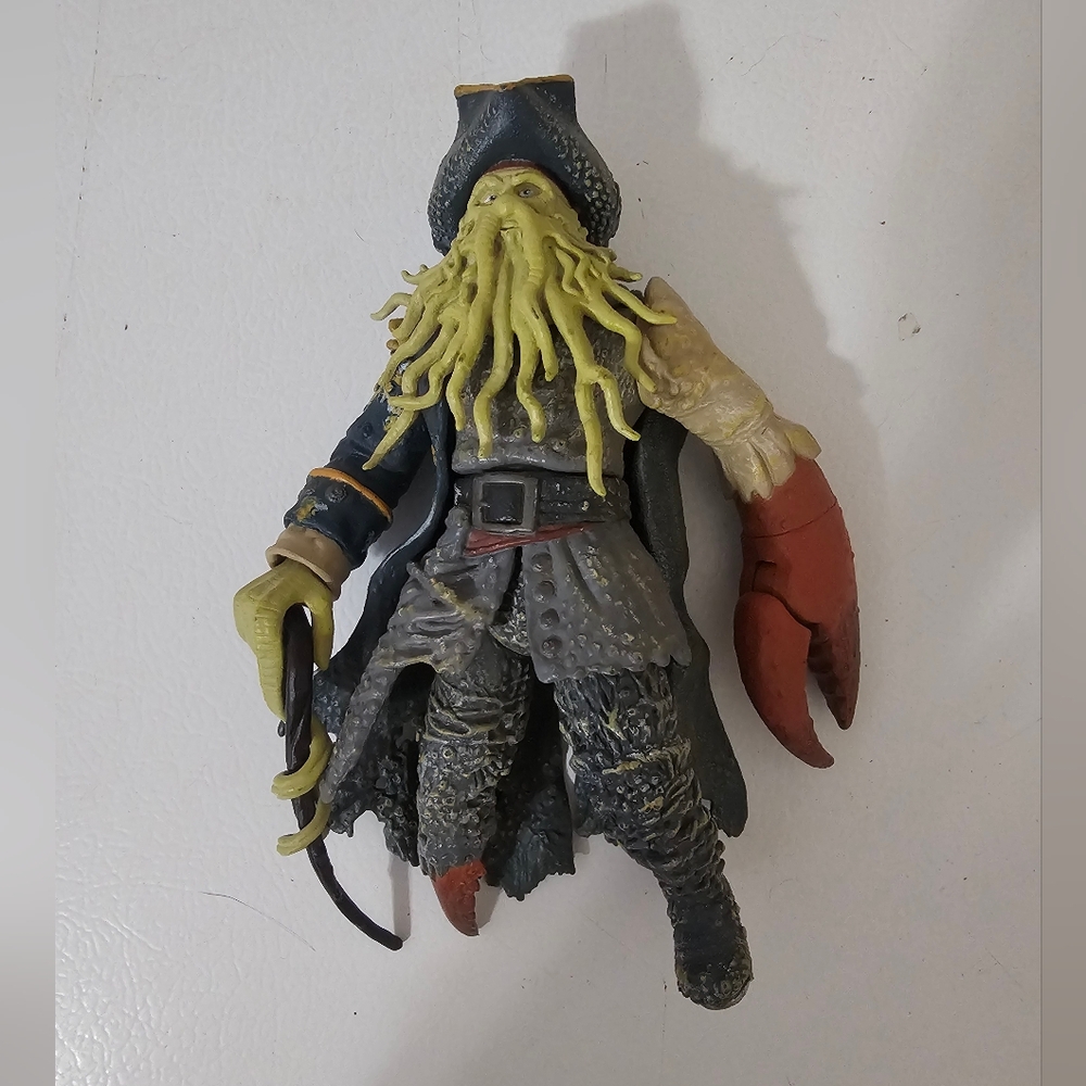 Disney Pirates of the Caribbean Davy Jones Figure Zizzle 7.5"